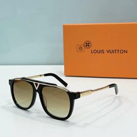 Picture of LV Sunglasses _SKUfw57303527fw
